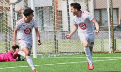 Yunusemre Belediyespor üst üste üçüncü kez şampiyon