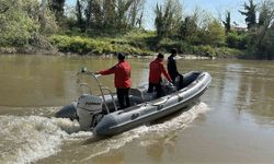 39 kişilik ekip seferber oldu: Nehre düşen küçük çocuktan 4 gündür iz yok