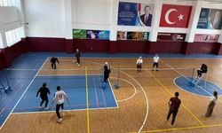 Adıyaman'da kurum içi badminton turnuvası düzenlendi