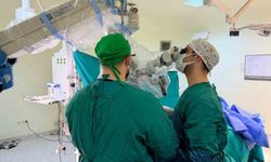 Ağrı'da bir haftada üç ileri düzey beyin tümörü ameliyatı başarıyla gerçekleştirildi