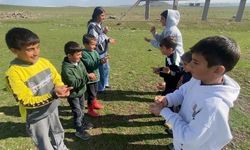 Ağrı'da köy çocukları geleneksel oyunlarla büyüyor