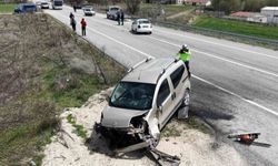 Aksaray'da 3 araç çarpıştı: 1'i ağır 7 yaralı