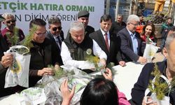 Aksaray'ın Mehmetçik Hatıra Ormanı'nda 2 bin 500 fidan toprakla buluşturuldu