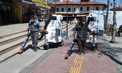 Akülü süpürgeler Isparta sokaklarında
