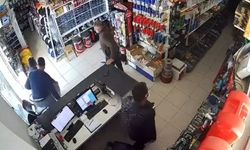 Antalya'da depremi fark edince sokağa fırladılar