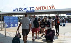 Antalya'da erken rezervasyonlarda iptallere rağmen akış devam ediyor talep umudu sürüyor