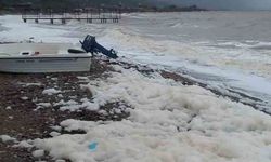Ayvacık'ta deniz köpürdü
