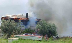 Ayvacık'ta villa yangını