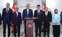 Bakan Ersoy: 'Ateş çemberinin içinde Türkiye bir huzur ve güven limanı olarak farkını ortaya koymuştur'