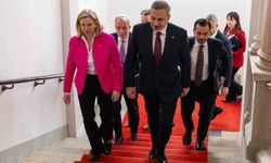 Bakan Fidan, Avusturyalı Bakan Meinl-Reisinger ile bir araya geldi