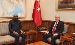 Bakan Güler, Zambiyalı mevkidaşı Lufuma ile bir araya geldi