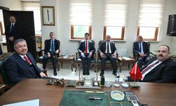 Başkan Harmancı, Vali Yılmaz'a belediye çalışmaları hakkında bilgi verdi