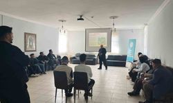 Bayburt'ta huzurevi sakinlerine akılcı ilaç kullanımı anlatıldı