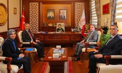 Bayburt'ta vali koltuğuna Ecren Nisa oturdu