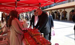 Bayburt'ta yöresel ürün stantları açıldı