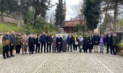 Bilecik huzurevi sakinleri Şeyh Edebali Türbesini ziyaret etti