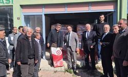 Bilecik'te 240 torba yağlık ayçiçeği tohumu üreticilere dağıtıldı