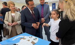 Burhaniye'de özel öğrencilerin düzenlediği bilim fuarı ilgi gördü