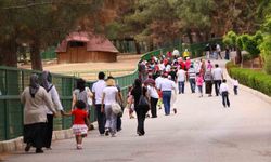 Büyükşehir'den 23 Nisan'da öğretmen ve öğrencilere anlamlı jest