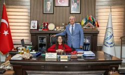 Çameli Belediye Başkanı Cengiz Arslan koltuğunu Erva'ya bıraktı