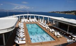 Çeşme'de kruvaziyer turizmi artıyor