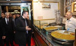 Cumhurbaşkanı Yardımcısı Yılmaz'dan Diyarbakır'da 'tatlı' molası