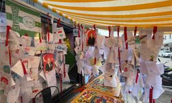 Datça'da 10 yıllık iyilik geleneği: 'Atatürk'ünü çiz, pizzanı al'