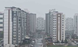 Diyarbakır'da olumsuz hava şartları uçak seferlerini iptal ettirdi