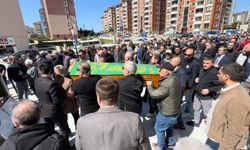 Edirne'de 5'inci kattan düşen çocuk toprağa verildi