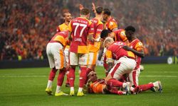 Galatasaray evindeki yenilmezlik serisini derbide sürdürdü