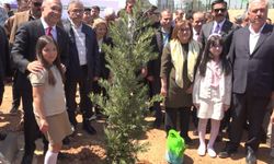 Gaziantep'te 23 Nisan'da fidanlar toprakla buluşturuldu