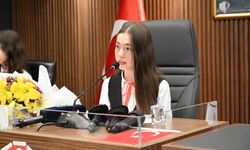 Gaziosmanpaşa'da 23 Nisan Çocuk Meclisi'den dünyaya barış mesajı