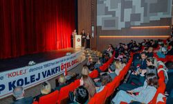 GKV'liler 'Artiz Mektebi' adlı oyunu sahneledi