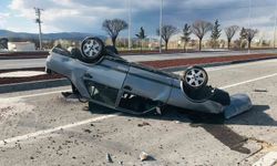 Görenleri dehşete düşüren kaza anbean güvenlik kamerasında
