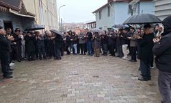 Hisarcık'tan 21 kişilik umre kafilesi dualarla uğurlandı