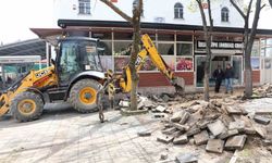 İhsaniye eski köy meydanı modern bir görünüme kavuşuyor