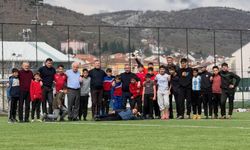 İl Başkanı Yıldırım Gençlik Merkezi'nde gençlerle buluştu