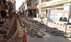 İncirliova'da Fevzi Paşa Caddesi yenileniyor