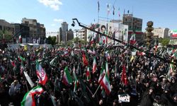 İran'da eski dini lider Hamaney, ölümünün 40'ıncı gününde anıldı