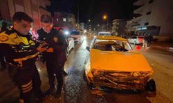 Işıklarda bekleyen araca otomobil arkadan çarptı: 1 yaralı