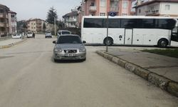 Isparta'da otomobil ile tur otobüsü çarpıştı: 1 yaralı