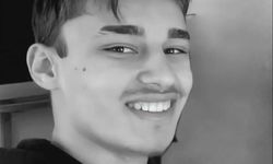 İzmir'de genç motosikletlinin hayatını kaybettiği kazanın görüntüleri ortaya çıktı