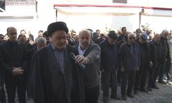 Kars'ta Kahramanmaraş'taki okul saldırısının acısı paylaşıldı: Gıyabi cenaze namazı ve anlamlı yürüyüş