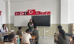 Kars'ta öğrencilere sağlıklı yaşam bilinci: Yeşilay'dan anlamlı eğitim