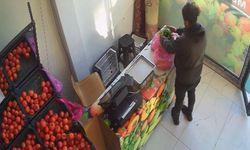 Kasada kimse yokken parasını bırakan müşteriye esnaftan teşekkür