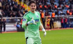 Kasımpaşa kalecisi Andreas Gianniotis'ten uzaklardan gol