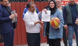 Kemeraltı'nda gram altın ödüllü basketbol etkinliği