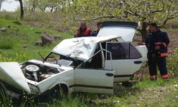 Kilis'te kontrolden çıkan Tofaş fıstık tarlasına girdi: 4 yaralı