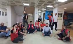 Konak Belediyesinde çalışan işçiler geriye dönük hakları için oturma eylemi başlattı