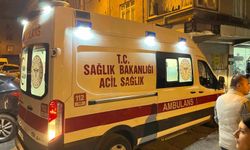 Küçükçekmece'de polis ekiplerinden kaçmaya çalışan motosikletli şahıslar kaza yaptı